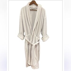 Peacock Alley Luxury White Robe, Size One Size- fits Med Large well